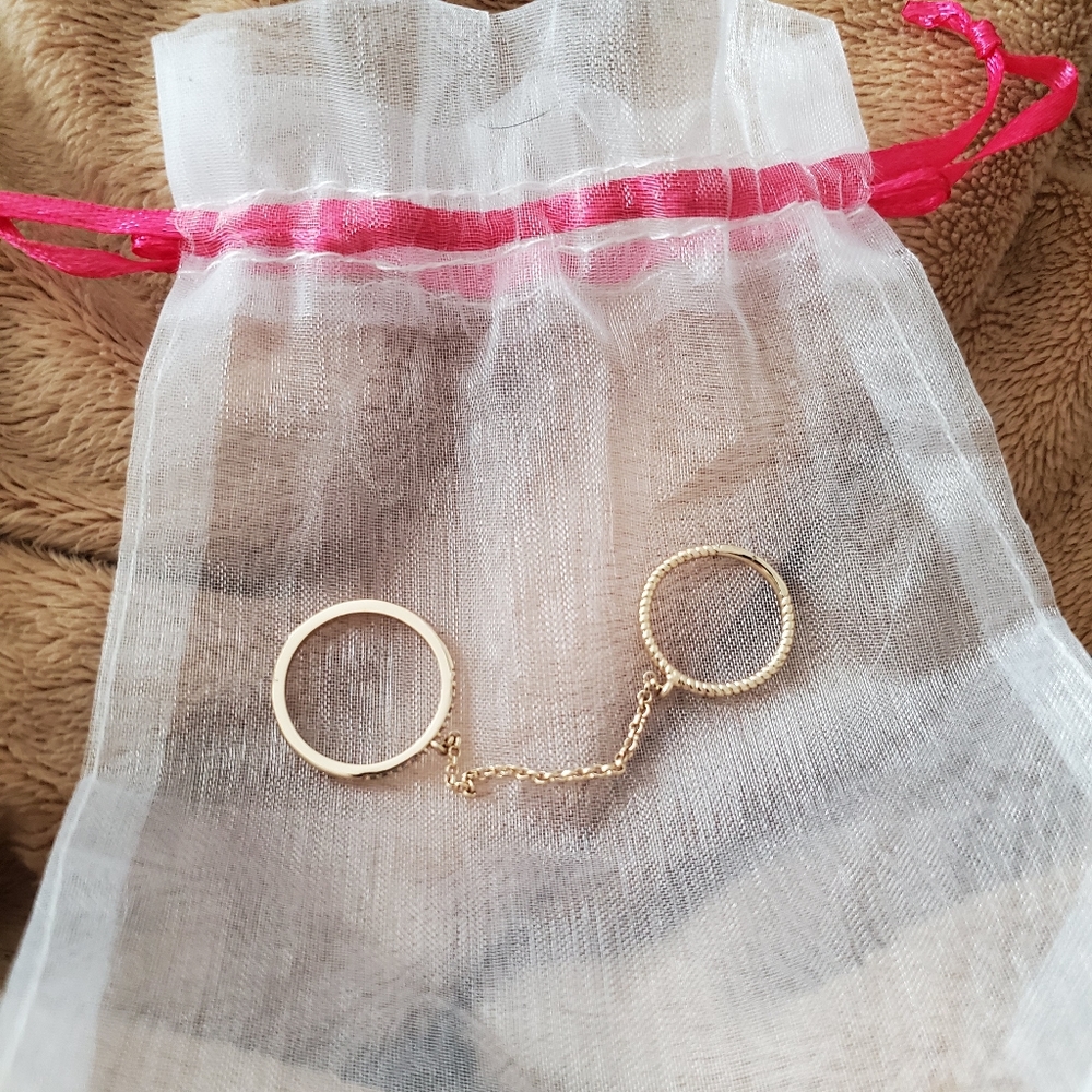 Joined rings